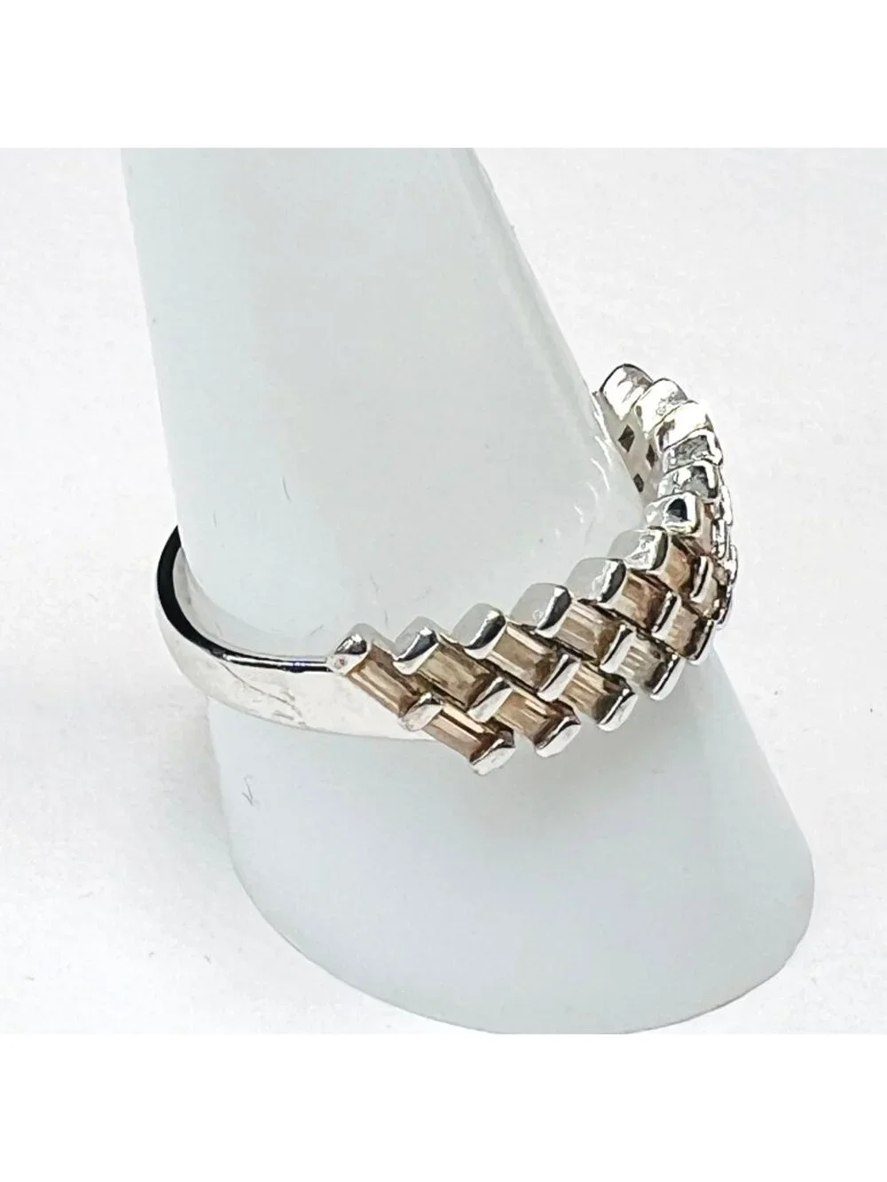 Ring Bomb Party Ring, size 10, gold zig zag design, fashion jewelry,